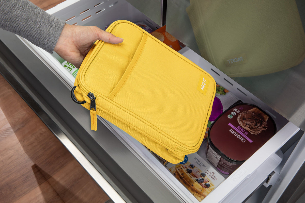 freezable-crossbody-lunch-box-u6 Crossbody-Lunch-Box-Lemonade-Freezer.jpg