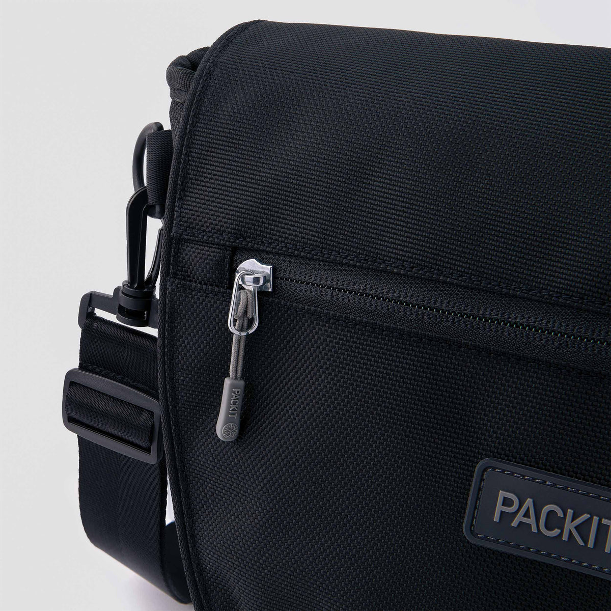 freezable-brooklyn-crossbody-m0 freezable-brooklyn-crossbody-black-ecofreeze-plus-zoom-zipper-pull.jpg