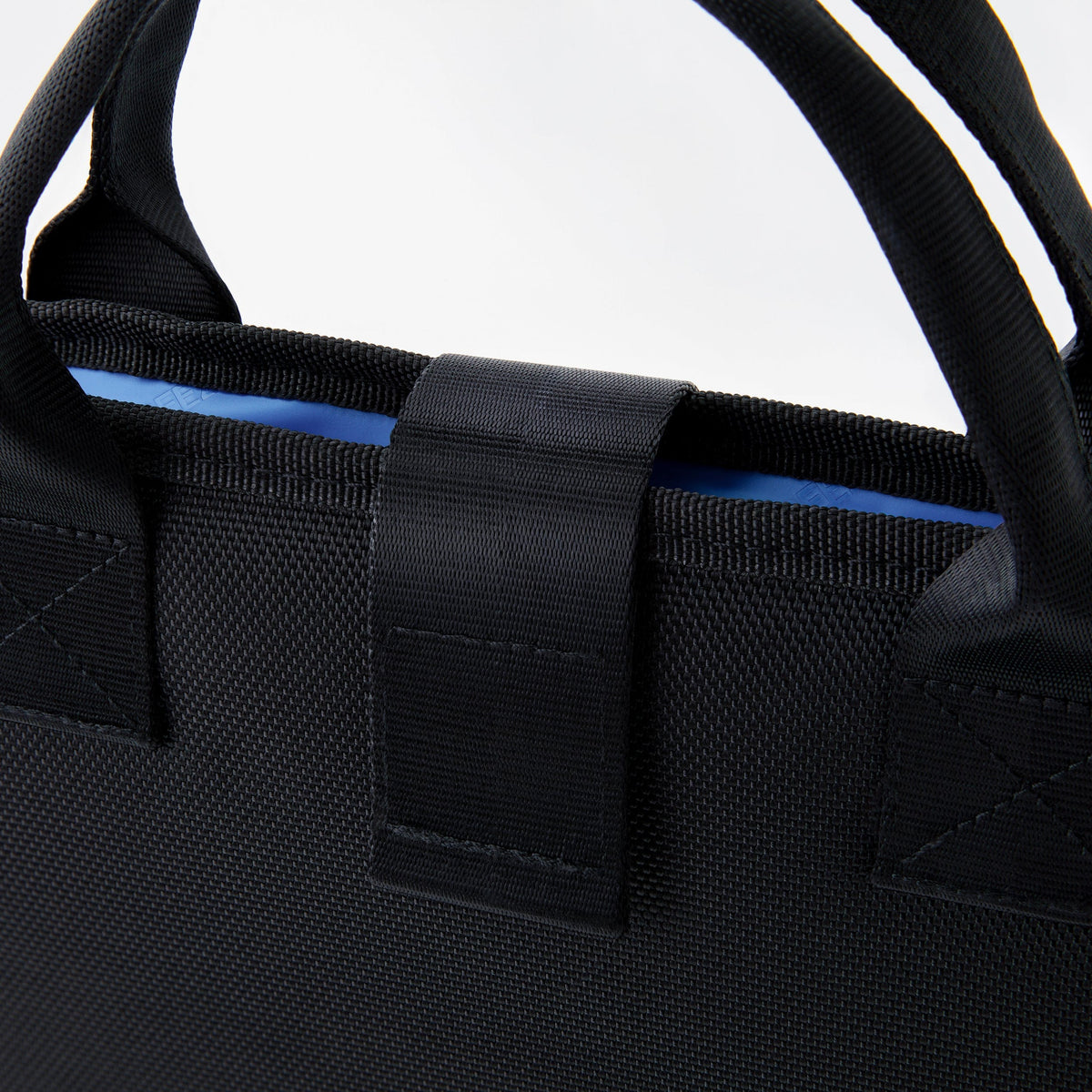 freezable-chill-board-large-z9 freezable-chill-board-large-black-ecofreeze-plus-zoom-handles.jpg