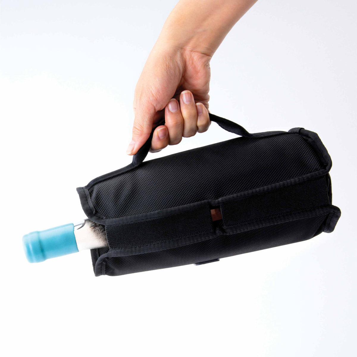 freezable-wine-cooler-g3 freezable-wine-cooler-black-pouring-with-handle.jpg